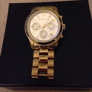 COPY - 🎉HostPick 🎉1/22/14 Authentic Michael Kors …